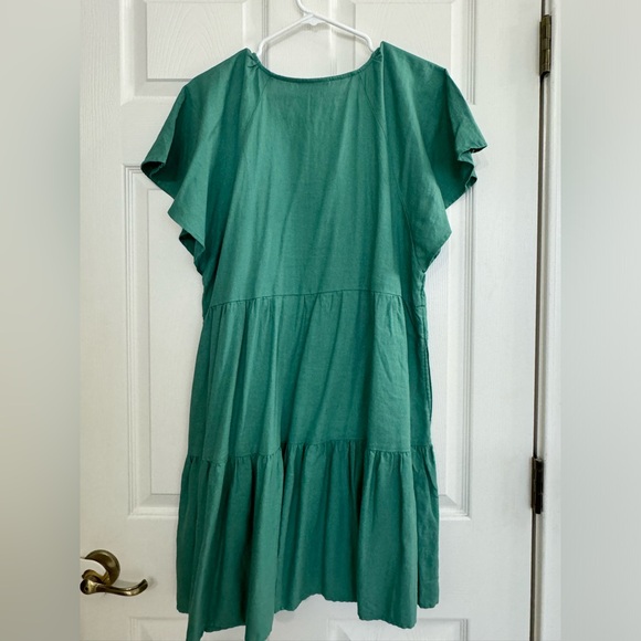 Universal Thread Ruffle Tiered Linen Dress. Size large. Like new. - Picture 3 of 3